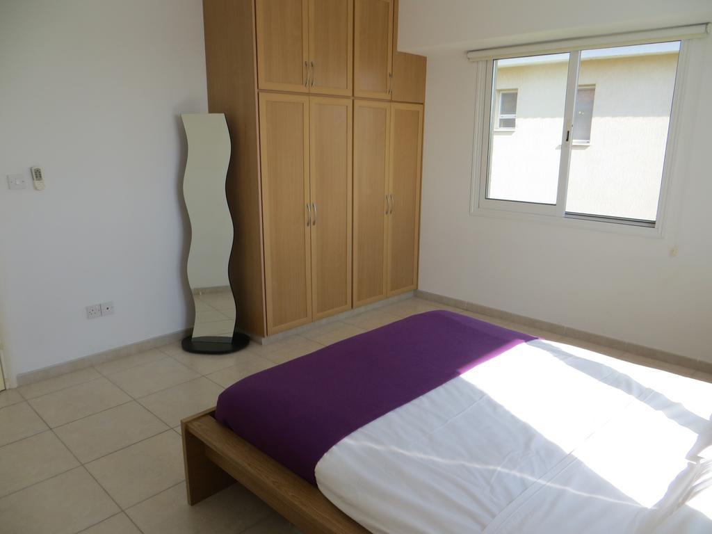 Melania Apartment Paphos Exterior foto