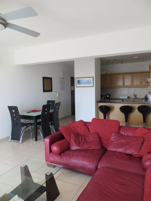 Melania Apartment Paphos Exterior foto