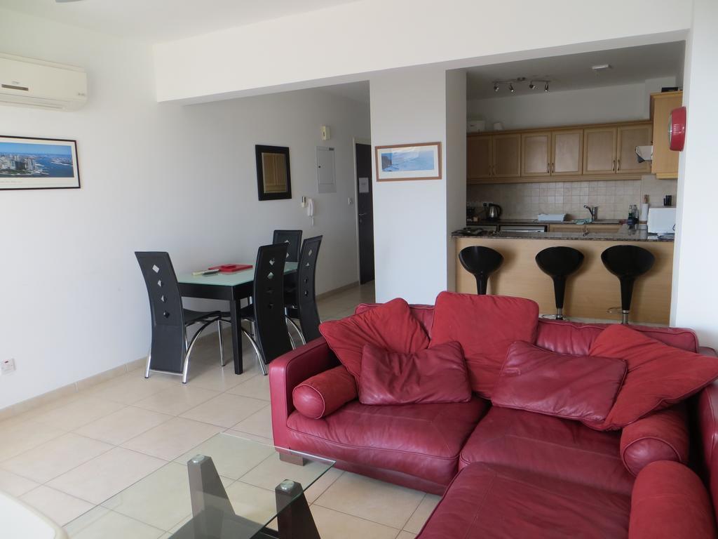 Melania Apartment Paphos Exterior foto