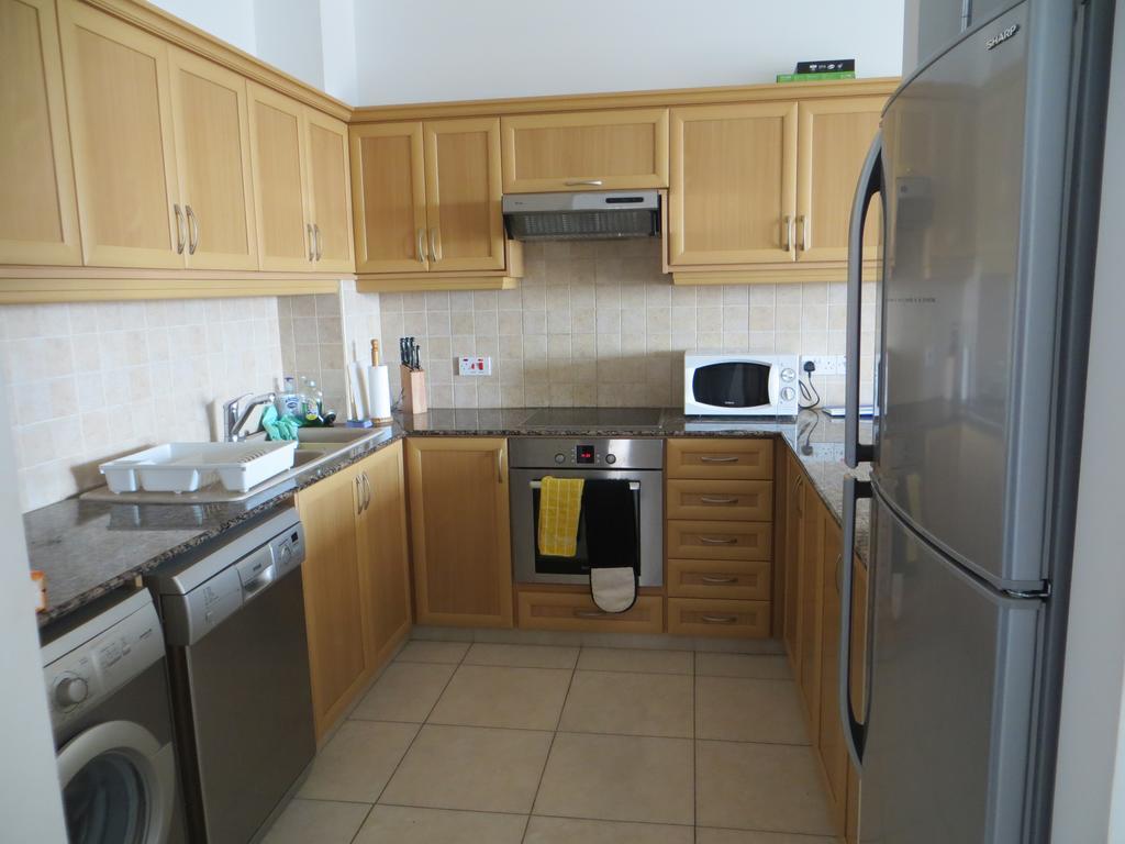 Melania Apartment Paphos Exterior foto